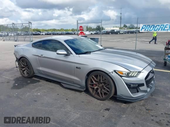 2016 Ford Mustang GT Premium с VIN 1FA6P8CF4G5245150, выставлен на аукционе IAAI как лот 43394804 с пробегом 157 035 миль миль и . История ставок и продаж доступна на DreamBid. Изображение 1.