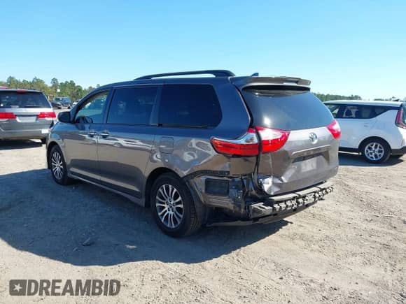 2019 Toyota Sienna XLE Auto Access Seat с VIN 5TDYZ3DC0KS007111, выставлен на аукционе IAAI как лот 43524922 с пробегом 121 396 миль миль и . История ставок и продаж доступна на DreamBid. Изображение 3.
