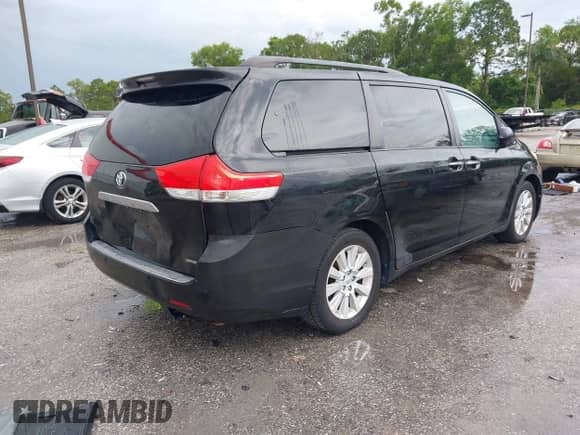 2011 Toyota Sienna XLE AAS with VIN 5TDYK3DC4BS020769, listed as a IAAI auction lot 42734372 with 154,551 mi miles and . Bid and sale history available at DreamBid. Image 4.