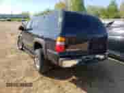 2000 Chevrolet Suburban LT z VIN 3GNEC16TXYG166447, wystawiony jako Copart lot #43292602 z przebiegiem 258 929 mil mil oraz Szkoda całkowita • Salvage title. Historia ofert i sprzedaży dostępna na DreamBid. Obrazek 3.
