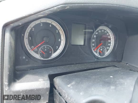 2014 Ram 1500 Express z VIN 3C6JR6AT4EG138950, wystawiony jako IAAI lot #42282723 z przebiegiem Nie podano mil oraz . Historia ofert i sprzedaży dostępna na DreamBid. Obrazek 7.