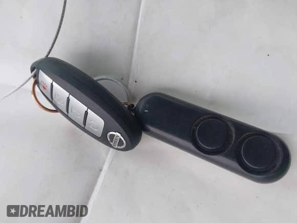 2020 Nissan Murano SV with VIN 5N1AZ2BS8LN106283, listed as a IAAI auction lot 42423053 with 86,411 mi miles and . Bid and sale history available at DreamBid. Image 11.