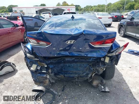 2018 Hyundai Sonata Limited with VIN 5NPE34AF8JH674960, listed as a IAAI auction lot 40248165 with 97,120 mi miles and . Bid and sale history available at DreamBid. Image 16.