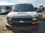 2008 Chevrolet Express Cargo z VIN 1GCGG25C581110752, wystawiony jako Copart lot #84923135 z przebiegiem 205 216 mil mil oraz Czysty tytuł • Clean title. Historia ofert i sprzedaży dostępna na DreamBid. Obrazek 5.