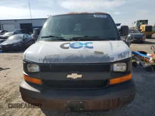 2008 Chevrolet Express Cargo with VIN 1GCGG25C581110752, listed as a Copart auction lot 84923135 with 205,216 mi miles and Clean title. Bid and sale history available at DreamBid. Image 5.