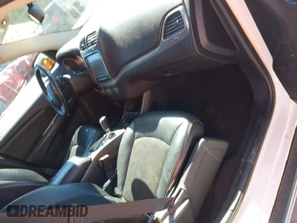 2017 Dodge Journey Crossroad Plus with VIN 3C4PDDGG7HT553305, listed as a IAAI auction lot 43362398 with 203,831 mi miles and . Bid and sale history available at DreamBid. Image 5.