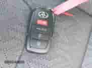 2024 Toyota Tundra Limited z VIN 5TFWA5DB9RX161273, wystawiony jako IAAI lot #41676655 z przebiegiem 10 371 mil mil oraz . Historia ofert i sprzedaży dostępna na DreamBid. Obrazek 11.