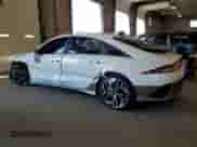 2023 Hyundai Ioniq 6 SEL z VIN KMHM34ACXPA053295, wystawiony jako Copart lot #68371695 z przebiegiem 18 036 mil mil oraz Szkoda całkowita • Salvage title. Historia ofert i sprzedaży dostępna na DreamBid. Obrazek 2.