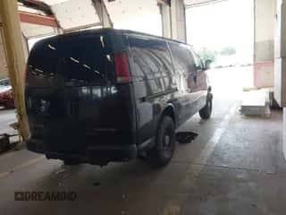 1999 Chevrolet Express с VIN 1GCGG25R5X1146153, выставлен на аукционе IAAI как лот 42784213 с пробегом 289 283 миль миль и . История ставок и продаж доступна на DreamBid. Изображение 4.
