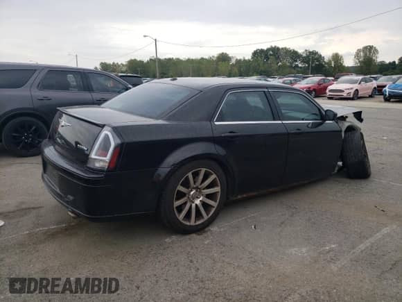 2006 Chrysler 300 C SRT-8 z VIN 2C3LA73W06H288324, wystawiony jako Copart lot #69744735 z przebiegiem 257 809 mil mil oraz Szkoda całkowita • Salvage title. Historia ofert i sprzedaży dostępna na DreamBid. Obrazek 3.