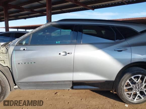 2023 Chevrolet Blazer RS с VIN 3GNKBERSXPS118135, выставлен на аукционе IAAI как лот 42422215 с пробегом 64 268 миль миль и . История ставок и продаж доступна на DreamBid. Изображение 15.