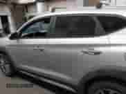 2017 Hyundai Tucson SE with VIN KM8J33A4XHU418628, listed as a IAAI auction lot 42991252 with 96,322 mi miles and . Bid and sale history available at DreamBid. Image 14.