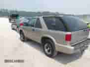2000 Chevrolet Blazer LS с VIN 1GNCS18W8YK215154, выставлен на аукционе IAAI как лот 42072814 с пробегом 176 064 миль миль и . История ставок и продаж доступна на DreamBid. Изображение 3.