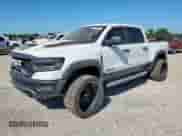 2024 Ram 1500 TRX z VIN 1C6SRFU98RN101711, wystawiony jako Copart lot #65978865 z przebiegiem 31 311 mil mil oraz Czysty tytuł • Clean title. Historia ofert i sprzedaży dostępna na DreamBid. Obrazek 1.