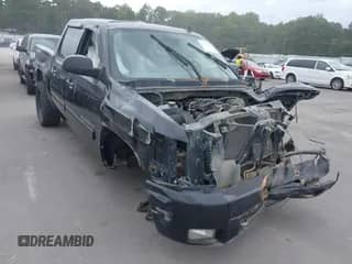 2011 Chevrolet Silverado 1500 LT with VIN 3GCPKSE33BG165109, listed as a IAAI auction lot 43312309 with Not provided miles and . Bid and sale history available at DreamBid. Image 1.