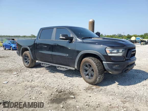 2020 Ram 1500 Rebel z VIN 1C6SRFLT7LN360498, wystawiony jako Copart lot #68648235 z przebiegiem 66 039 mil mil oraz Szkoda całkowita • Salvage title. Historia ofert i sprzedaży dostępna na DreamBid. Obrazek 4.