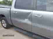 2019 Ram 1500 Big Horn z VIN 1C6RRFFG6KN674459, wystawiony jako IAAI lot #43144182 z przebiegiem 108 916 mil mil oraz . Historia ofert i sprzedaży dostępna na DreamBid. Obrazek 6.