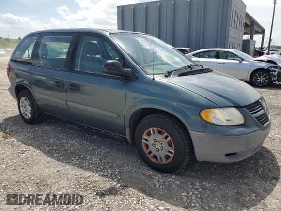 2007 Dodge Caravan SE with VIN 1D4GP25B07B207943, listed as a Copart auction lot 70453295 with 187,629 mi miles and Salvage title. Bid and sale history available at DreamBid. Image 4.