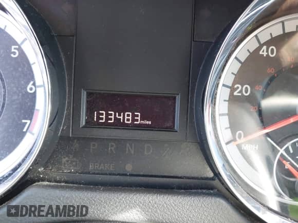 2018 Dodge Grand Caravan SE with VIN 2C4RDGBGXJR176141, listed as a IAAI auction lot 43290383 with 133,483 mi miles and . Bid and sale history available at DreamBid. Image 7.