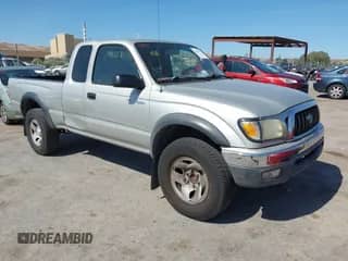 2004 Toyota Tacoma PreRunner z VIN 5TESM92N14Z361544, wystawiony jako IAAI lot #42379977 z przebiegiem 267 663 mil mil oraz . Historia ofert i sprzedaży dostępna na DreamBid. Obrazek 1.