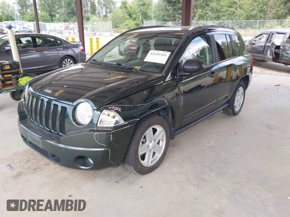 2010 Jeep Compass Latitude с VIN 1J4NF1FB0AD622928, выставлен на аукционе IAAI как лот 42651565 с пробегом 113 997 миль миль и . История ставок и продаж доступна на DreamBid. Изображение 6.