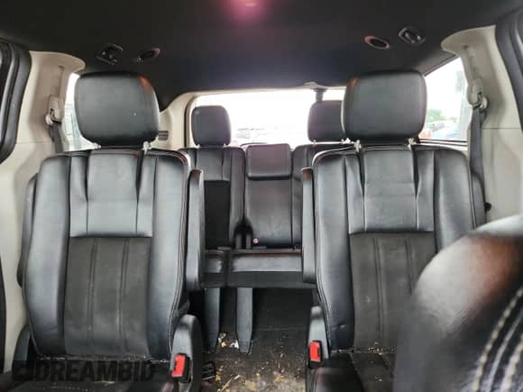 2019 Dodge Grand Caravan SXT with VIN 2C4RDGCG9KR542395, listed as a Copart auction lot 60866745 with 133,687 mi miles and Non repairable. Bid and sale history available at DreamBid. Image 10.