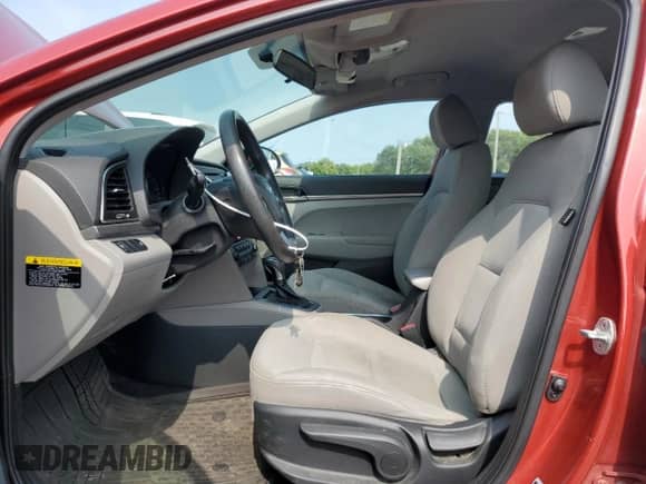 2017 Hyundai Elantra SE с VIN 5NPD74LF5HH207079, выставлен на аукционе Copart как лот 71624375 с пробегом 136 943 миль миль и Списание • Salvage title. История ставок и продаж доступна на DreamBid. Изображение 7.