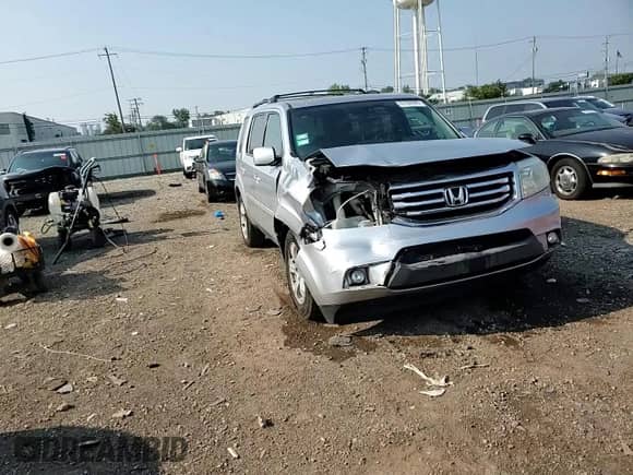 2014 Honda Pilot EX-L with VIN 5FNYF3H53EB004717, listed as a Copart auction lot 67420995 with 126,420 mi miles and Salvage title. Bid and sale history available at DreamBid. Image 14.