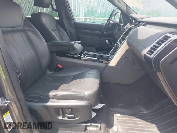 2017 Land Rover Discovery HSE with VIN SALRRBBVXHA045088, listed as a IAAI auction lot 42675650 with 104,788 mi miles and . Bid and sale history available at DreamBid. Image 5.