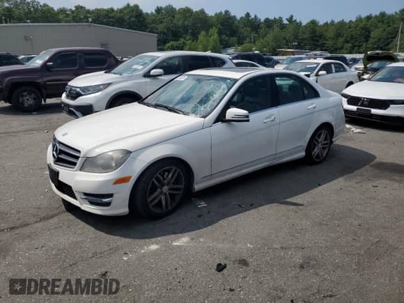 2014 Mercedes-Benz C 300 Sport with VIN WDDGF8AB7EA931775, listed as a Copart auction lot 65038065 with 222,995 mi miles and Salvage title. Bid and sale history available at DreamBid. Image 1.