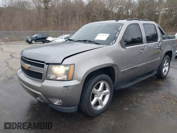 2007 Chevrolet Avalanche 3LT с VIN 3GNEC12097G130145, выставлен на аукционе IAAI как лот 41375179 с пробегом 236 258 миль миль и . История ставок и продаж доступна на DreamBid. Изображение 17.