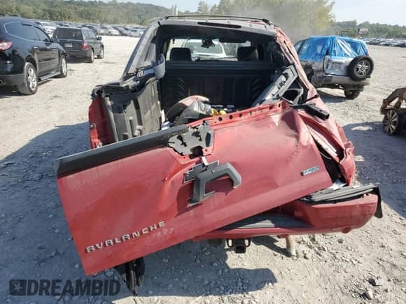 2011 Chevrolet Avalanche LT z VIN 3GNTKFE31BG399858, wystawiony jako Copart lot #80755295 z przebiegiem 248 261 mil mil oraz Szkoda całkowita • Salvage title. Historia ofert i sprzedaży dostępna na DreamBid. Obrazek 6.