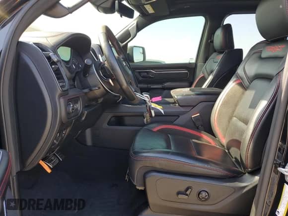 2022 Ram 1500 TRX z VIN 1C6SRFU96NN151419, wystawiony jako Copart lot #70125925 z przebiegiem 76 407 mil mil oraz Szkoda całkowita • Salvage title. Historia ofert i sprzedaży dostępna na DreamBid. Obrazek 7.