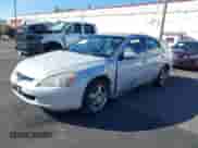 2005 Honda Accord с VIN JHMCN36595C007472, выставлен на аукционе IAAI как лот 40489885 с пробегом 119 220 миль миль и . История ставок и продаж доступна на DreamBid. Изображение 2.