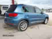 2017 Volkswagen Tiguan Wolfsburg Edition с VIN WVGRV7AX4HW504374, выставлен на аукционе IAAI как лот 43142147 с пробегом 87 875 миль миль и . История ставок и продаж доступна на DreamBid. Изображение 4.