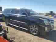 2015 Cadillac Escalade ESV Premium с VIN 1GYS3JKJ2FR259017, выставлен на аукционе Copart как лот 61683345 с пробегом 142 210 миль миль и Списание • Salvage title. История ставок и продаж доступна на DreamBid. Изображение 4.