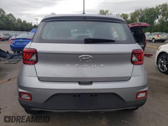 2024 Hyundai Venue SEL с VIN KMHRC8A34RU318310, выставлен на аукционе Copart как лот 69628794 с пробегом 5 467 миль миль и Списание • Salvage title. История ставок и продаж доступна на DreamBid. Изображение 6.