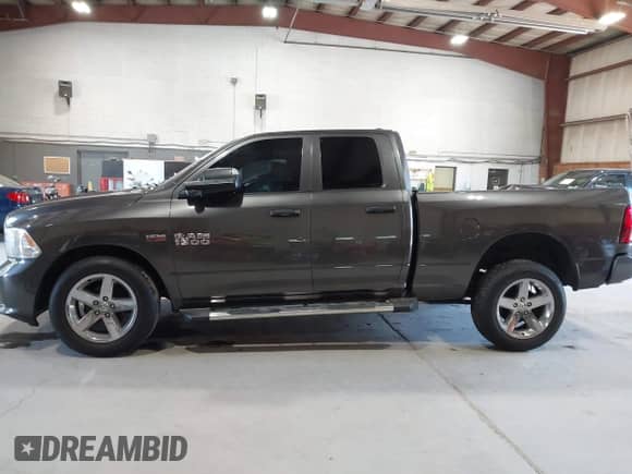 2014 Ram 1500 Express z VIN 1C6RR7FTXES469073, wystawiony jako IAAI lot #43109122 z przebiegiem 164 219 mil mil oraz . Historia ofert i sprzedaży dostępna na DreamBid. Obrazek 14.