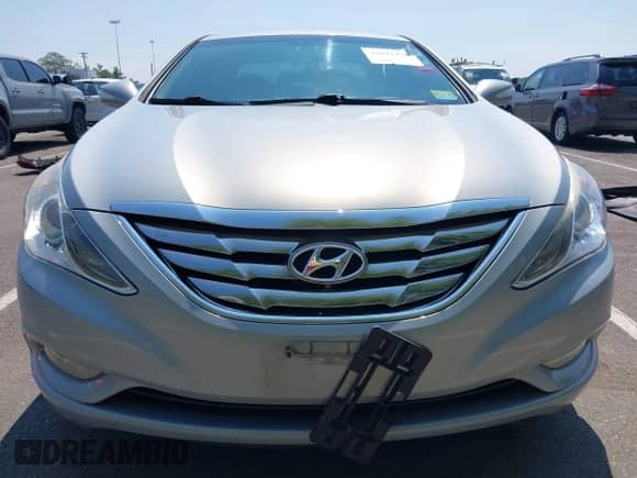 2013 Hyundai Sonata Limited с VIN 5NPEC4AC6DH547926, выставлен на аукционе IAAI как лот 42841476 с пробегом 138 190 миль миль и . История ставок и продаж доступна на DreamBid. Изображение 12.