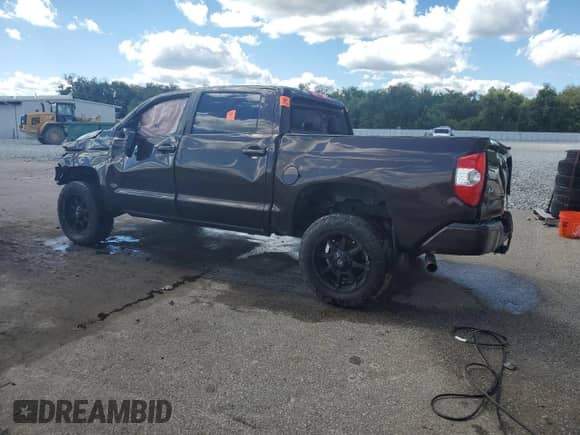 2019 Toyota Tundra SR5 with VIN 5TFAY5F19KX779015, listed as a Copart auction lot 86625705 with Not provided miles and Non repairable. Bid and sale history available at DreamBid. Image 2.