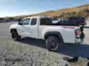 2022 Toyota Tacoma SR z VIN 3TYSZ5ANXNT090384, wystawiony jako Copart lot #80906685 z przebiegiem Nie podano mil oraz Szkoda całkowita • Salvage title. Historia ofert i sprzedaży dostępna na DreamBid. Obrazek 2.
