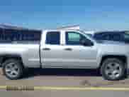 2017 Chevrolet Silverado 1500 Custom с VIN 1GCRCPEC6HZ290147, выставлен на аукционе IAAI как лот 42013613 с пробегом 179 079 миль миль и . История ставок и продаж доступна на DreamBid. Изображение 13.