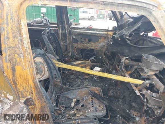 2007 Jeep Commander Sport с VIN 1J8HG48P07C584909, выставлен на аукционе IAAI как лот 42371885 с пробегом Не указан миль и . История ставок и продаж доступна на DreamBid. Изображение 5.