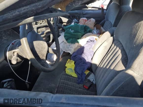 2001 Chevrolet S-10 LS z VIN 1GCCS14W118243105, wystawiony jako Copart lot #42785755 z przebiegiem Nie podano mil oraz Szkoda całkowita • Salvage title. Historia ofert i sprzedaży dostępna na DreamBid. Obrazek 7.