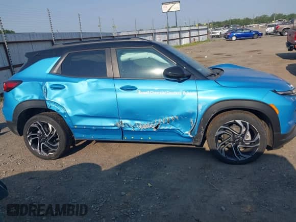 2025 Chevrolet TrailBlazer RS с VIN KL79MTSL6SB014199, выставлен на аукционе IAAI как лот 42892452 с пробегом 2 413 миль миль и . История ставок и продаж доступна на DreamBid. Изображение 14.