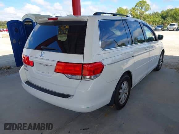 2008 Honda Odyssey EX-L with VIN 5FNRL38648B085589, listed as a IAAI auction lot 43422336 with 190,140 mi miles and . Bid and sale history available at DreamBid. Image 4.