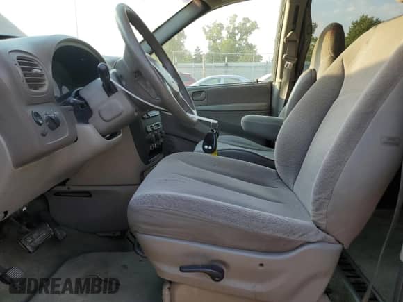 2001 Dodge Caravan Sport with VIN 2B8GP44G31R119785, listed as a Copart auction lot 85312525 with 180,758 mi miles and Clean title. Bid and sale history available at DreamBid. Image 7.