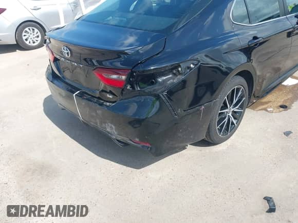 2023 Toyota Camry SE с VIN 4T1G11AK2PU771320, выставлен на аукционе IAAI как лот 42341023 с пробегом 42 568 миль миль и . История ставок и продаж доступна на DreamBid. Изображение 18.