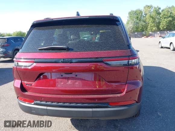 2025 Jeep Grand Cherokee Altitude z VIN 1C4RJHAG3S8699238, wystawiony jako IAAI lot #43027812 z przebiegiem 8 364 mil mil oraz . Historia ofert i sprzedaży dostępna na DreamBid. Obrazek 16.