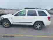 2009 Jeep Grand Cherokee Laredo с VIN 1J8HR48P19C505776, выставлен на аукционе IAAI как лот 42523414 с пробегом 187 754 миль миль и . История ставок и продаж доступна на DreamBid. Изображение 14.